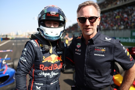 Horner langer ud: 
